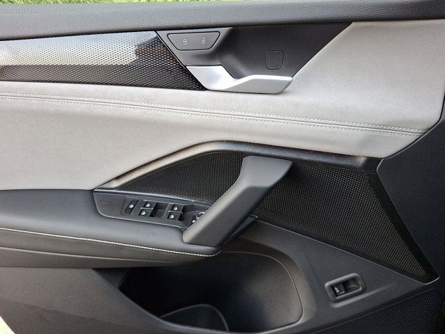 2025 Volkswagen Tiguan SE R-Line Black