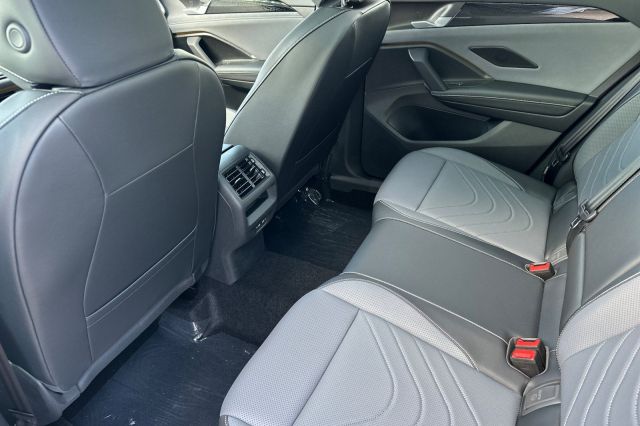 2025 Volkswagen Tiguan 2.0T SE R-Line Black 2025 Volkswagen Tiguan 2.0T SE R-Line Black