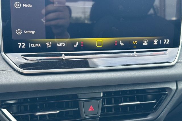 2025 Volkswagen Tiguan 2.0T SE R-Line Black 2025 Volkswagen Tiguan 2.0T SE R-Line Black