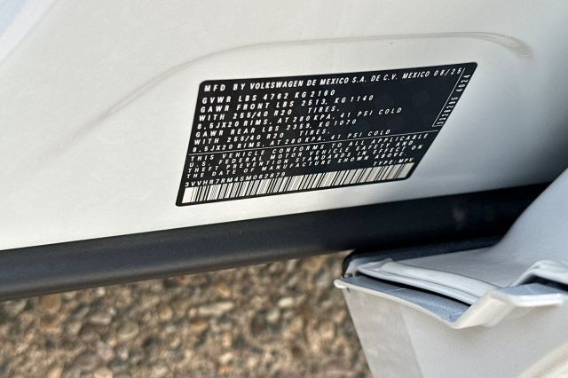 2025 Volkswagen Tiguan 2.0T SE R-Line Black 2025 Volkswagen Tiguan 2.0T SE R-Line Black