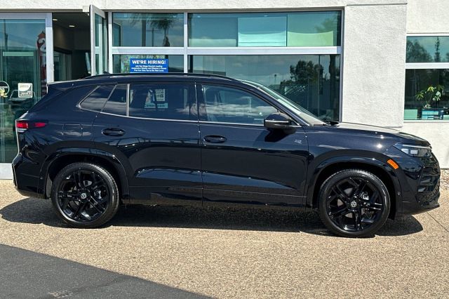 2025 Volkswagen Tiguan 2.0T SE R-Line Black 2025 Volkswagen Tiguan 2.0T SE R-Line Black