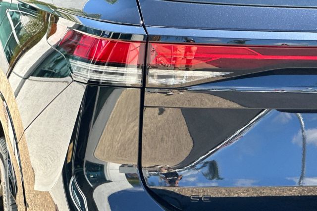 2025 Volkswagen Tiguan 2.0T SE R-Line Black 2025 Volkswagen Tiguan 2.0T SE R-Line Black