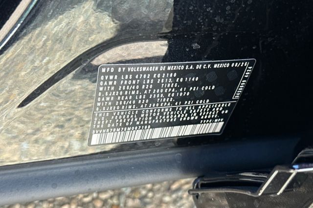 2025 Volkswagen Tiguan 2.0T SE R-Line Black 2025 Volkswagen Tiguan 2.0T SE R-Line Black