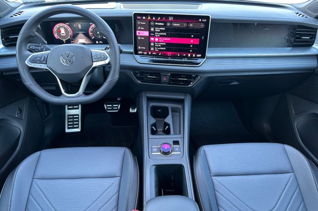 2025 Volkswagen Tiguan 2.0T SE R-Line Black 2025 Volkswagen Tiguan 2.0T SE R-Line Black