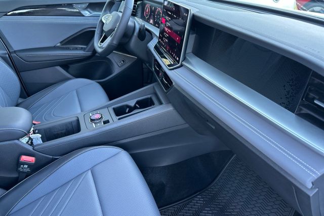 2025 Volkswagen Tiguan 2.0T SE R-Line Black 2025 Volkswagen Tiguan 2.0T SE R-Line Black