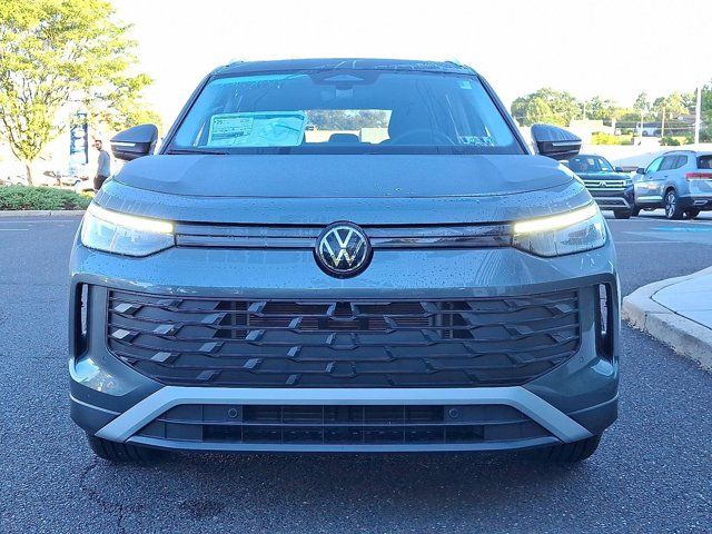 2025 Volkswagen Tiguan SE