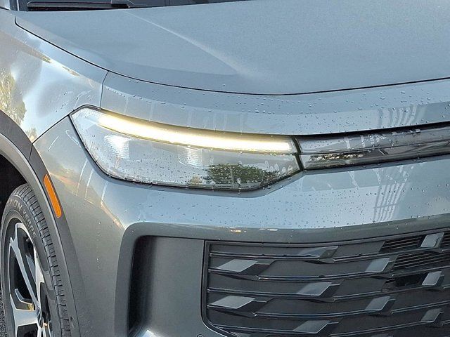2025 Volkswagen Tiguan SE