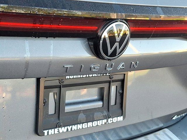 2025 Volkswagen Tiguan SE