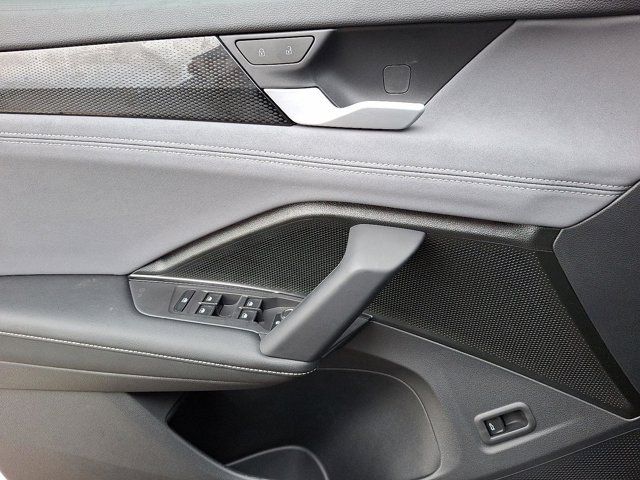 2025 Volkswagen Tiguan SE