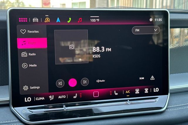 2025 Volkswagen Tiguan 2.0T SE 2025 Volkswagen Tiguan 2.0T SE