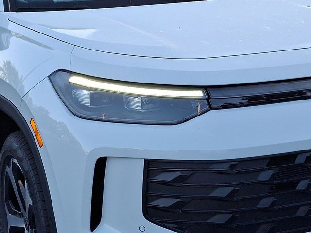 2025 Volkswagen Tiguan SE