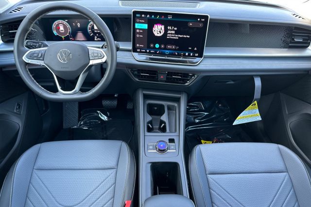 2025 Volkswagen Tiguan 2.0T SE 2025 Volkswagen Tiguan 2.0T SE