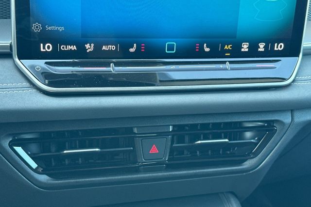 2025 Volkswagen Tiguan 2.0T SE 2025 Volkswagen Tiguan 2.0T SE