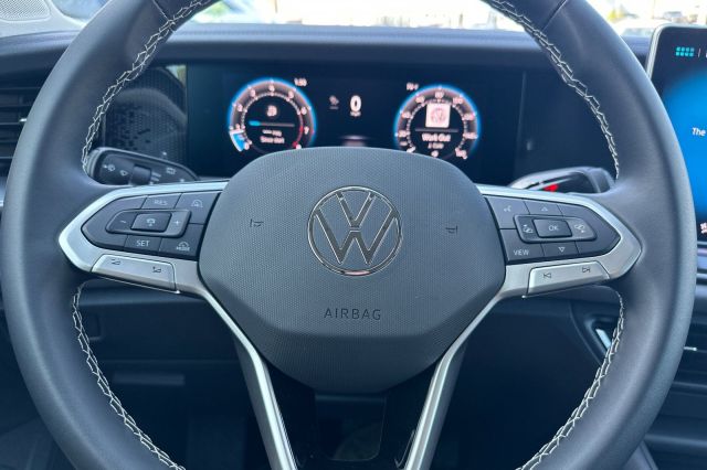 2025 Volkswagen Tiguan 2.0T SE 2025 Volkswagen Tiguan 2.0T SE