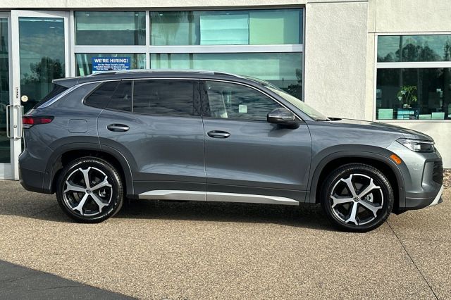 2025 Volkswagen Tiguan 2.0T SE 2025 Volkswagen Tiguan 2.0T SE