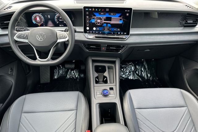 2025 Volkswagen Tiguan 2.0T SE 2025 Volkswagen Tiguan 2.0T SE