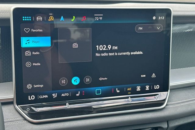 2025 Volkswagen Tiguan 2.0T SE 2025 Volkswagen Tiguan 2.0T SE