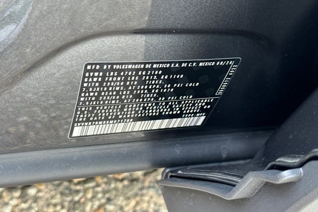 2025 Volkswagen Tiguan 2.0T SE 2025 Volkswagen Tiguan 2.0T SE