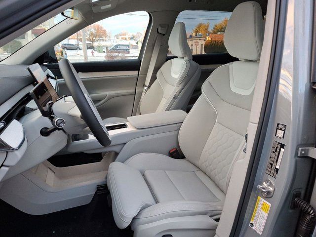 2025 Volvo EX90 Ultra