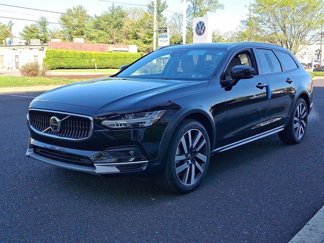2025 Volvo V90 Cross Country Ultra