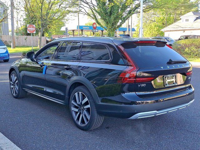 2025 Volvo V90 Cross Country Ultra