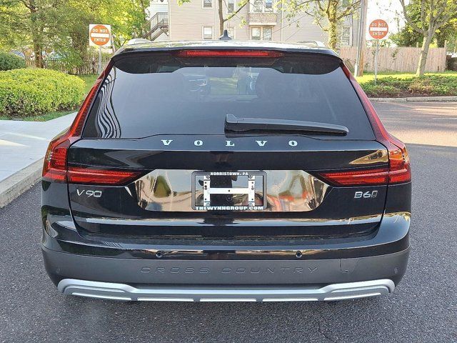 2025 Volvo V90 Cross Country Ultra