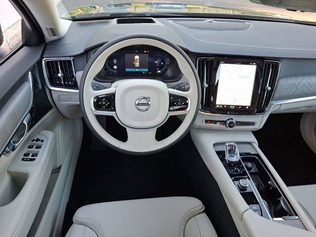 2025 Volvo V90 Cross Country Ultra