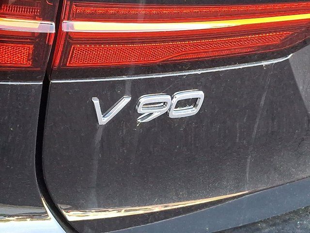 2025 Volvo V90 Cross Country Ultra
