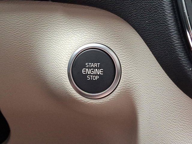 2025 Volvo XC40 Plus Dark Theme