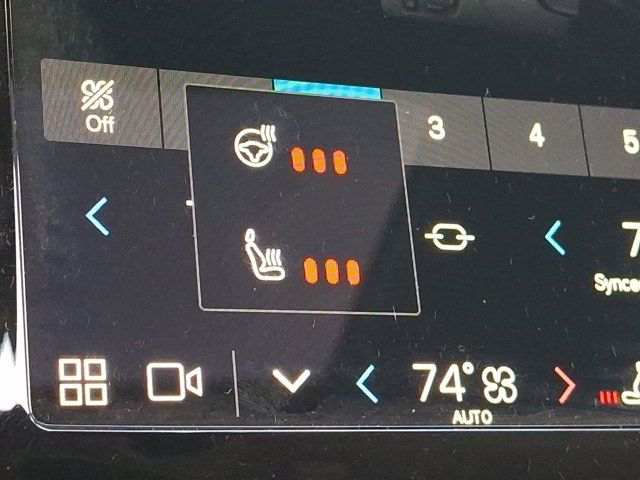 2025 Volvo XC40 Plus Dark Theme