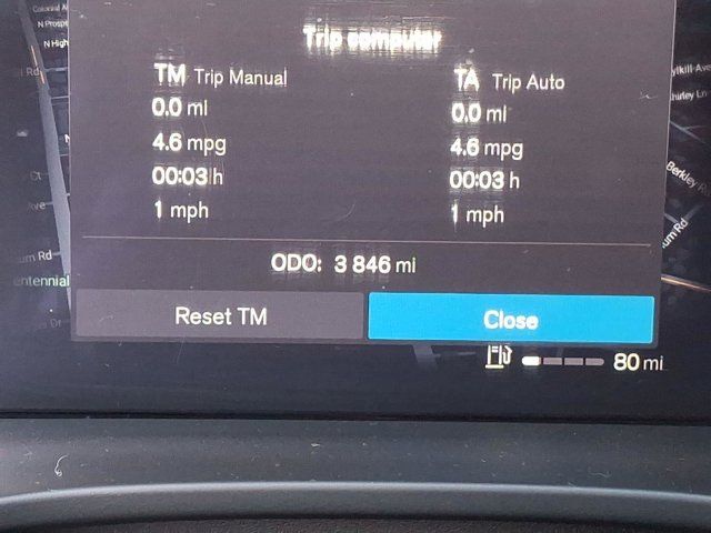 2025 Volvo XC40 Plus Dark Theme