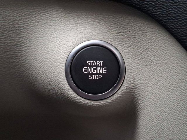 2025 Volvo XC40 Plus Dark Theme