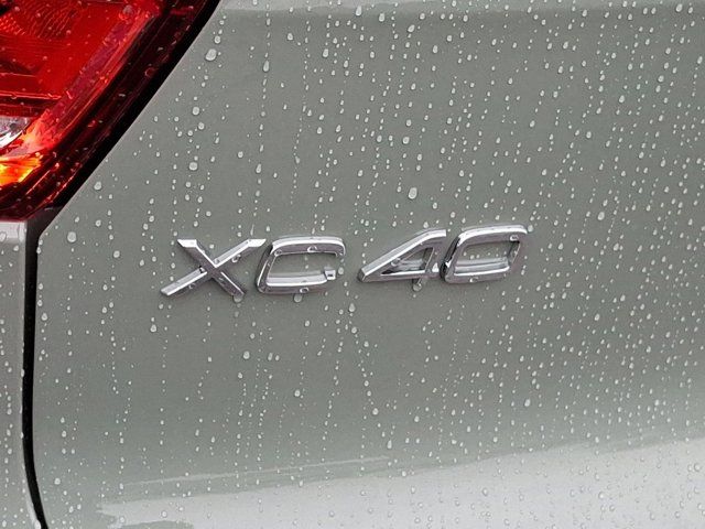 2025 Volvo XC40 Plus Dark Theme
