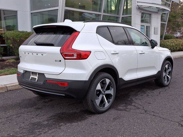 2025 Volvo XC40 Plus Dark Theme