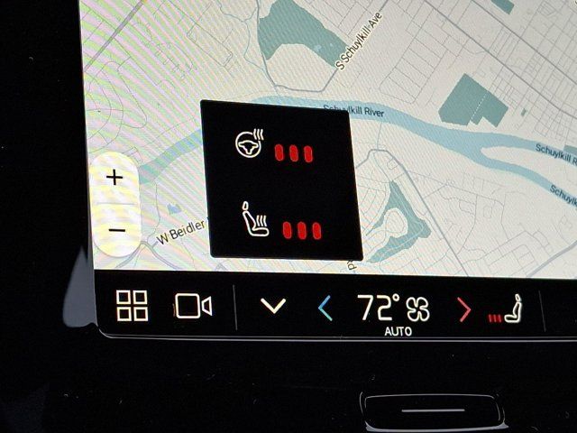 2025 Volvo XC40 Plus Dark Theme