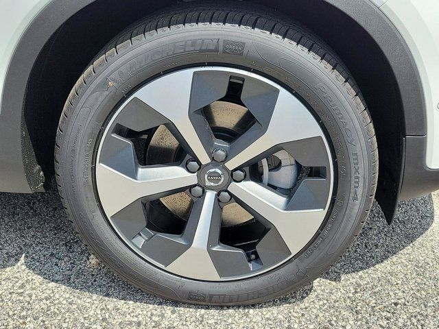 2025 Volvo XC40 Plus Dark Theme