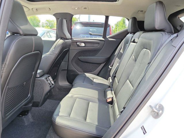 2025 Volvo XC40 Plus Dark Theme