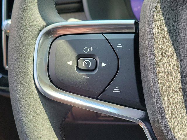2025 Volvo XC40 Plus Dark Theme