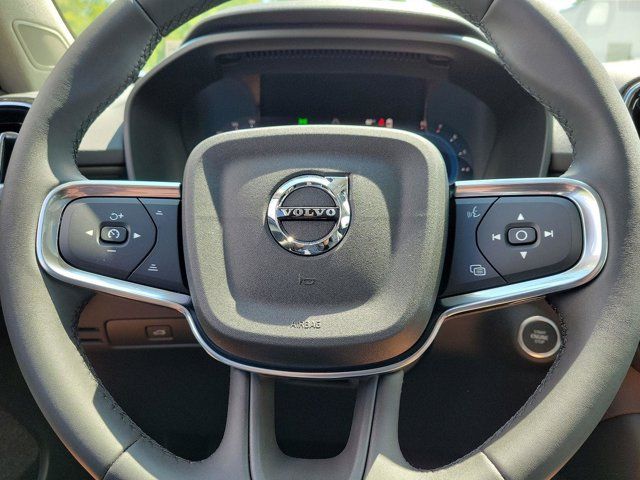 2025 Volvo XC40 Plus Dark Theme