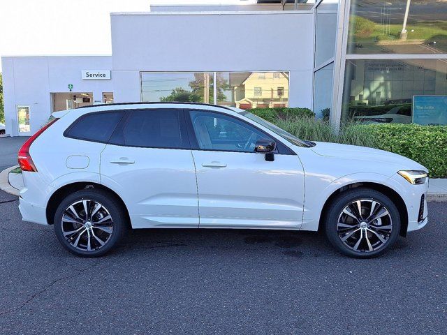 2025 Volvo XC60 Plus