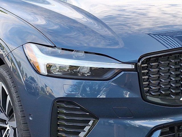 2025 Volvo XC60 Plus