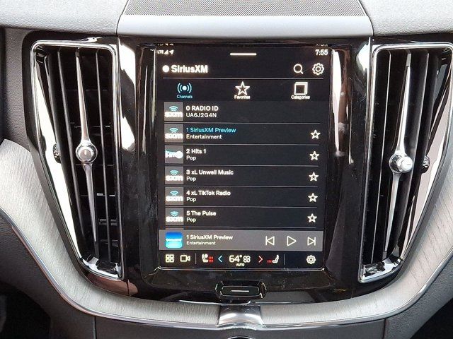 2025 Volvo XC60 Plus