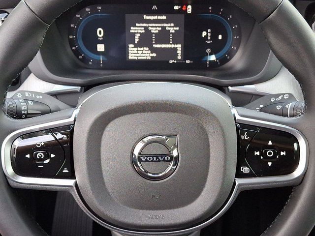 2025 Volvo XC60 Plus