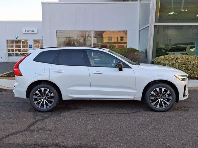 2025 Volvo XC60 Plus