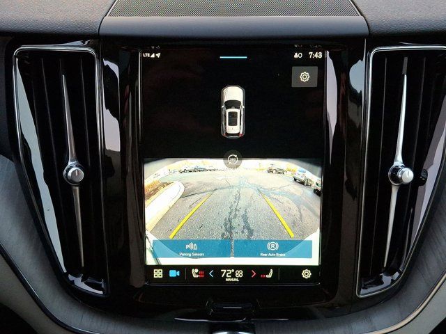2025 Volvo XC60 Plus