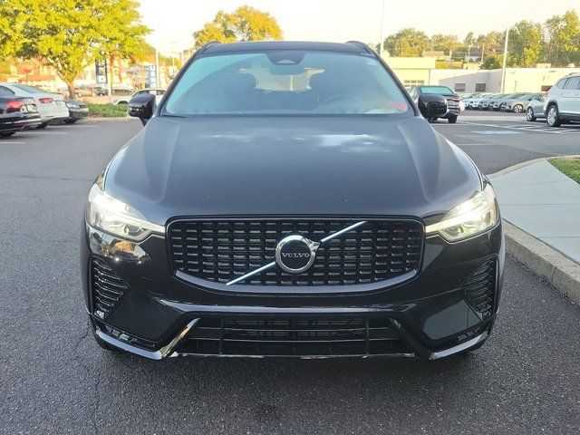 2025 Volvo XC60 Core