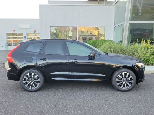 2025 Volvo XC60 Core
