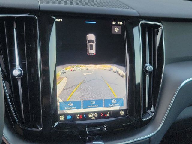 2025 Volvo XC60 Core