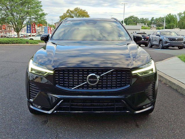2025 Volvo XC60 Core