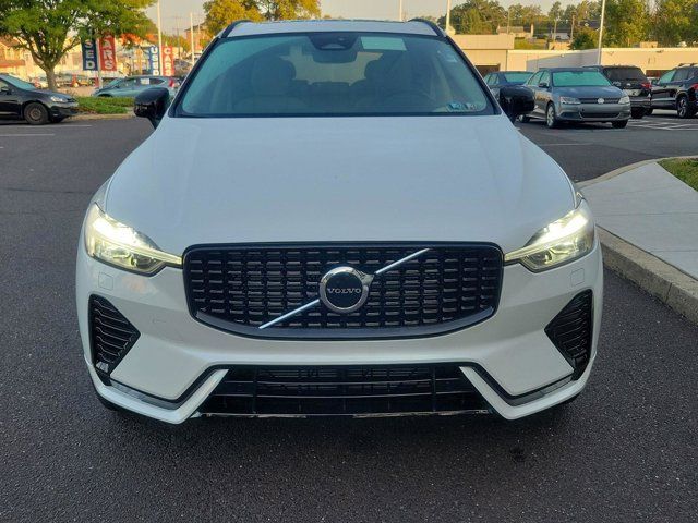 2025 Volvo XC60 Core
